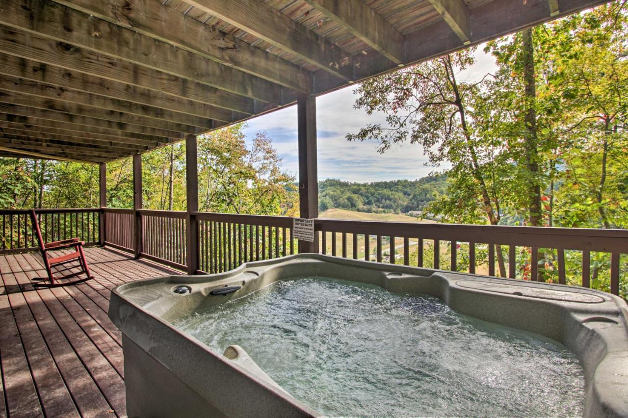 Pigeon Forge Scenic Solitude With Private Hot Tub! 外观 照片